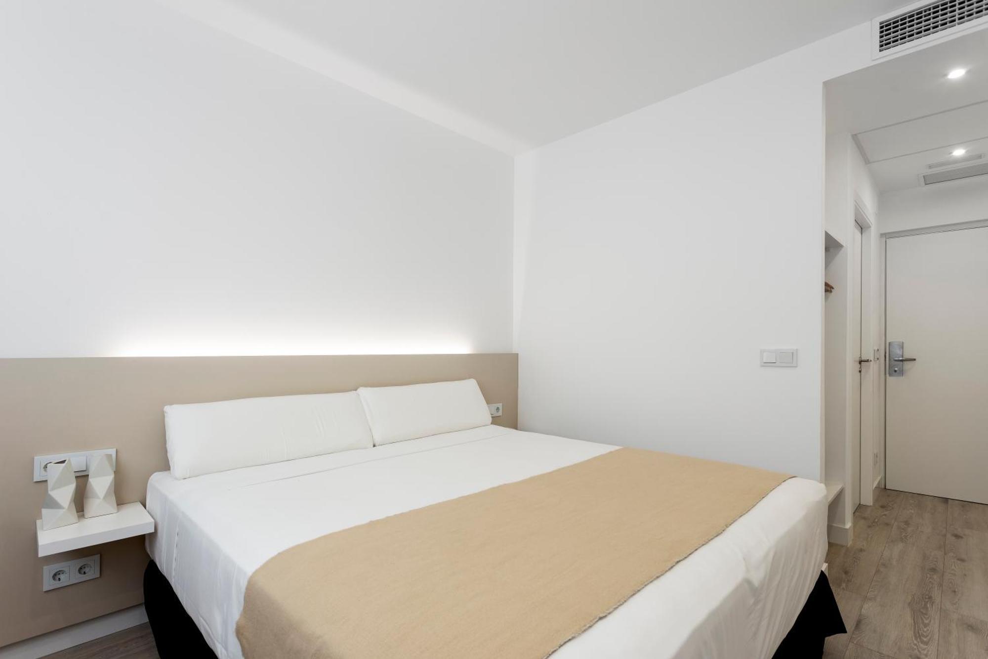 Hotel Bestprice Alegria Мадрид Екстер'єр фото
