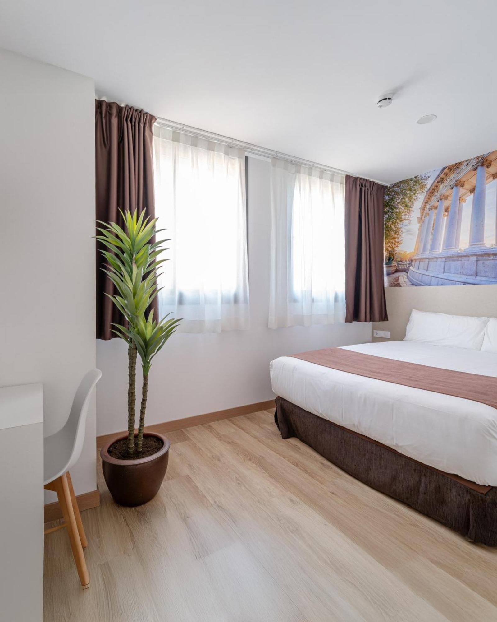 Hotel Bestprice Alegria Мадрид Екстер'єр фото